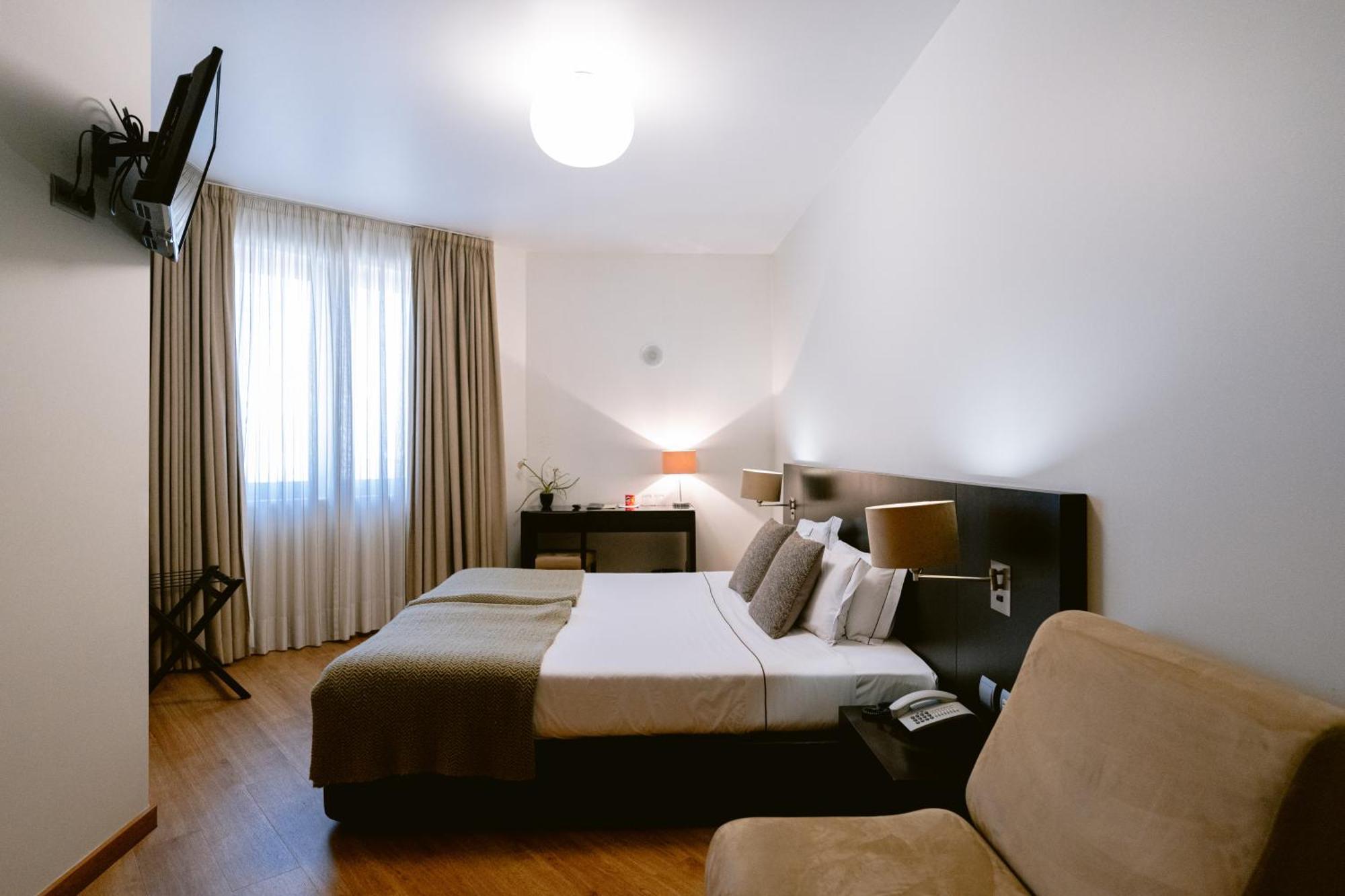 Hotel Conde De Агеда Экстерьер фото
